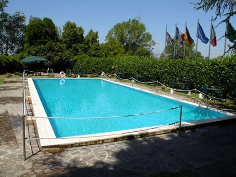 **** Hotel Belstay Milano Assago Italien